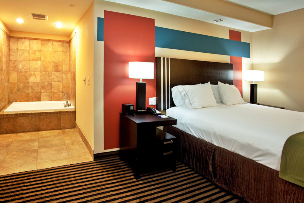 Holiday Inn Express Donaldsonville By Ihg Buitenkant foto