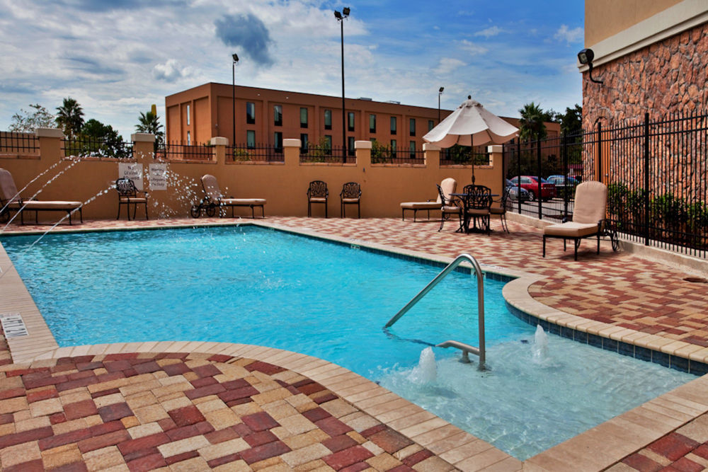 Holiday Inn Express Donaldsonville By Ihg Buitenkant foto